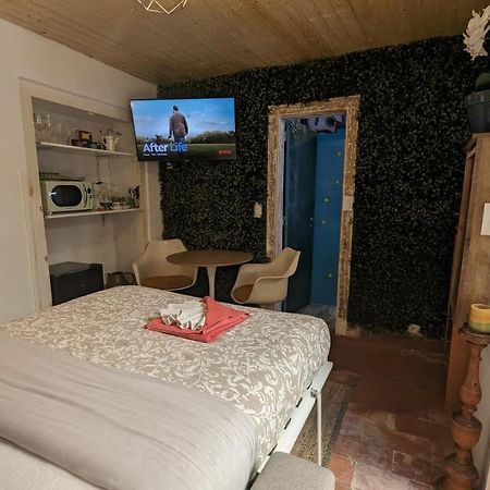 Tiny Smart Home, Private Garden & Outside Jacuzzi. Center Sintra! 外观 照片
